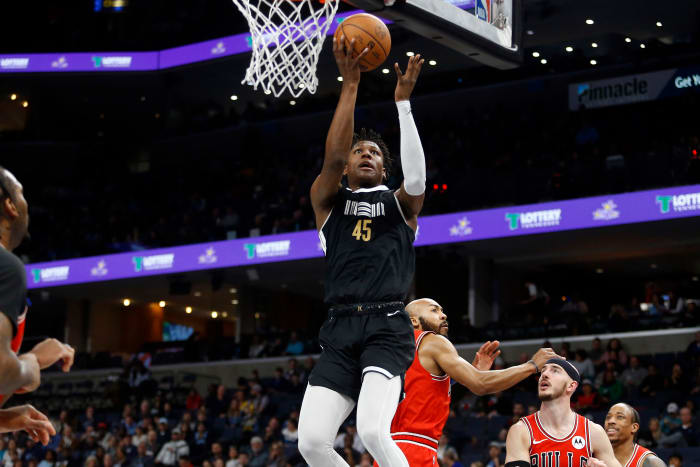 GG Jackson driving to the basket versus the Chicago Bulls (8th Feb., 2024)